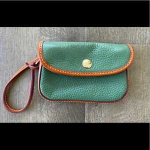 vintage dooney and burke leather wristlet in pebble green